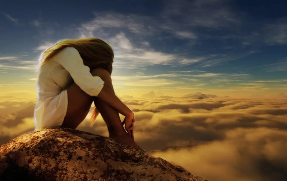 MUJERES Y RESILIENCIA: